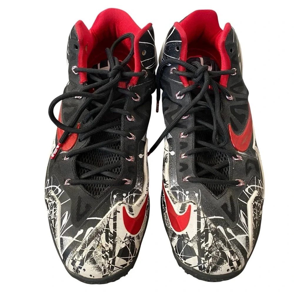 Nike Lebron James 11 XI University Red Black Graffiti Size 11 2013 (616175 100)